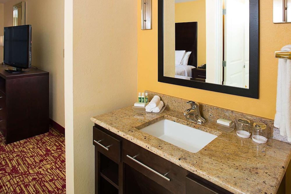 Homewood By Hilton - Garden City, Ny 3*
