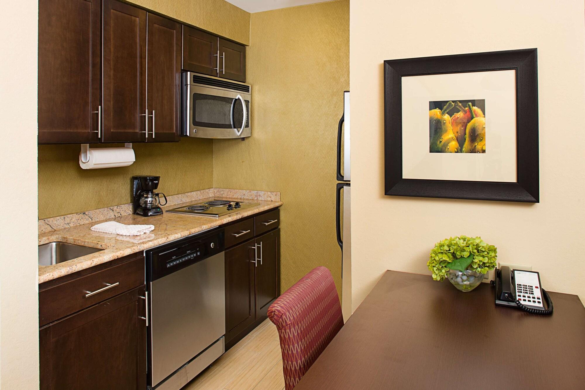 Hotel Homewood By Hilton - Garden City, Ny 3*